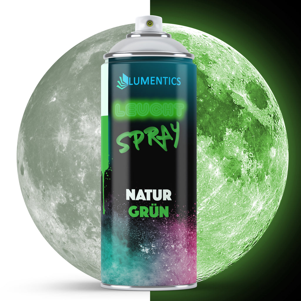 Leuchtspray Natur-Grün 400 ml: Dose vor einem Mond, links bei Tageslicht grau, rechts im Dunkeln grün leuchtend