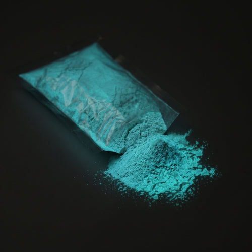 Feinpigment Natur-Grünblau 5–15 µm, 100 g im Dunkeln, blaugrün nachleuchtend