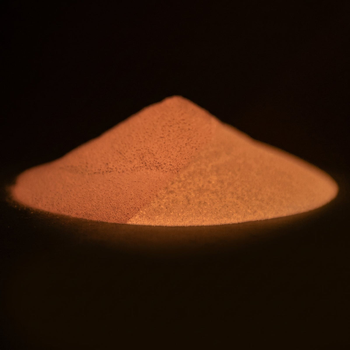 Leuchtpulver Natur-Orangerot 40 g im Dunkeln, rötlich nachleuchtend